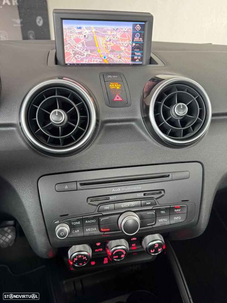Audi A1 1.0 TFSI ultra design - 22