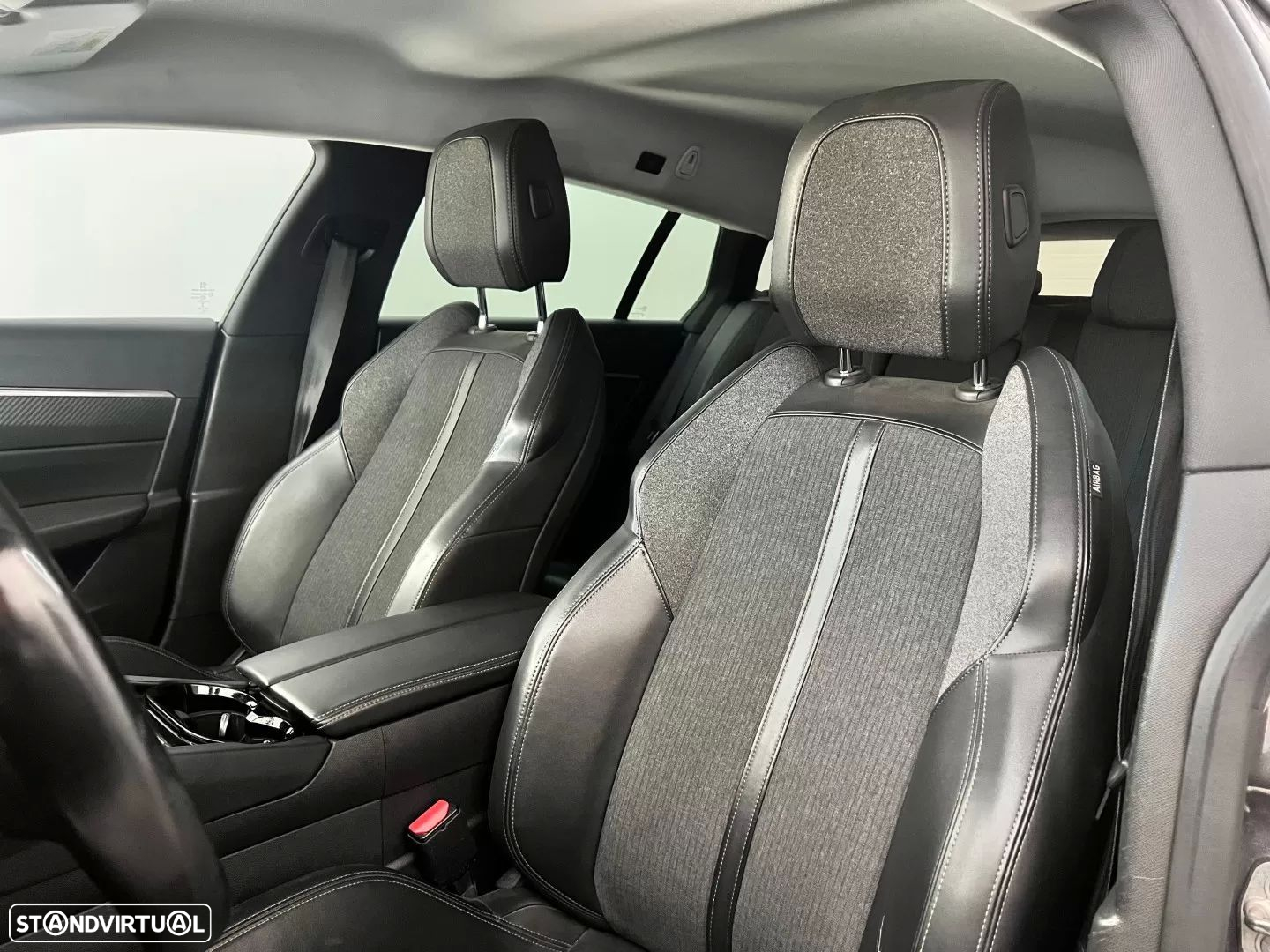 Peugeot 508 SW 1.5 BlueHDi Allure Pack EAT8 - 29
