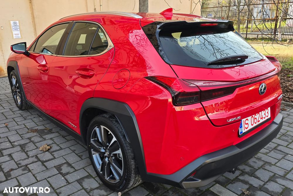 Lexus UX 250h 2.0L HEV 20H- (178 HP) 4X4 CVT Luxury - 6