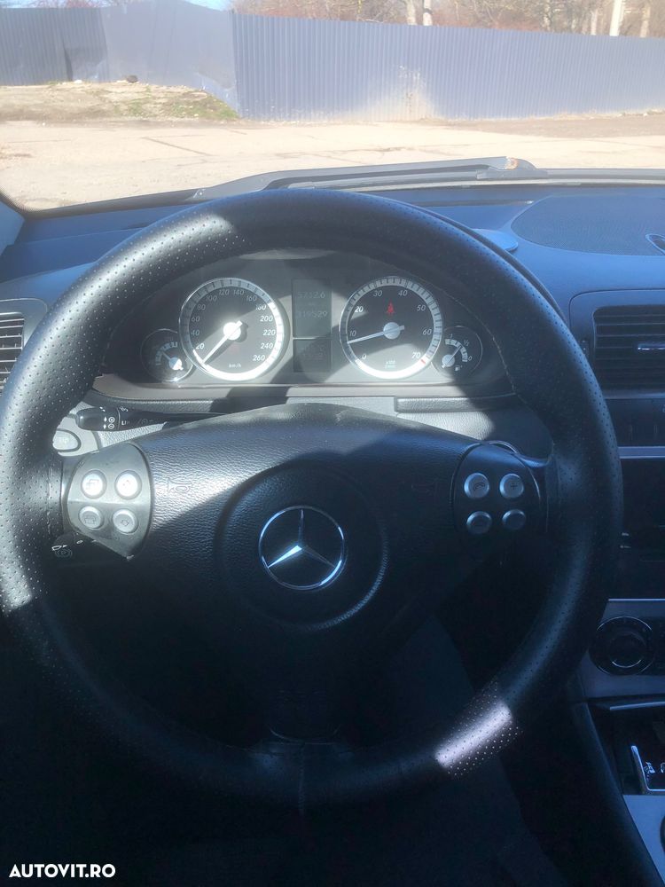Mercedes-Benz C 200 Estate Kompressor - 13