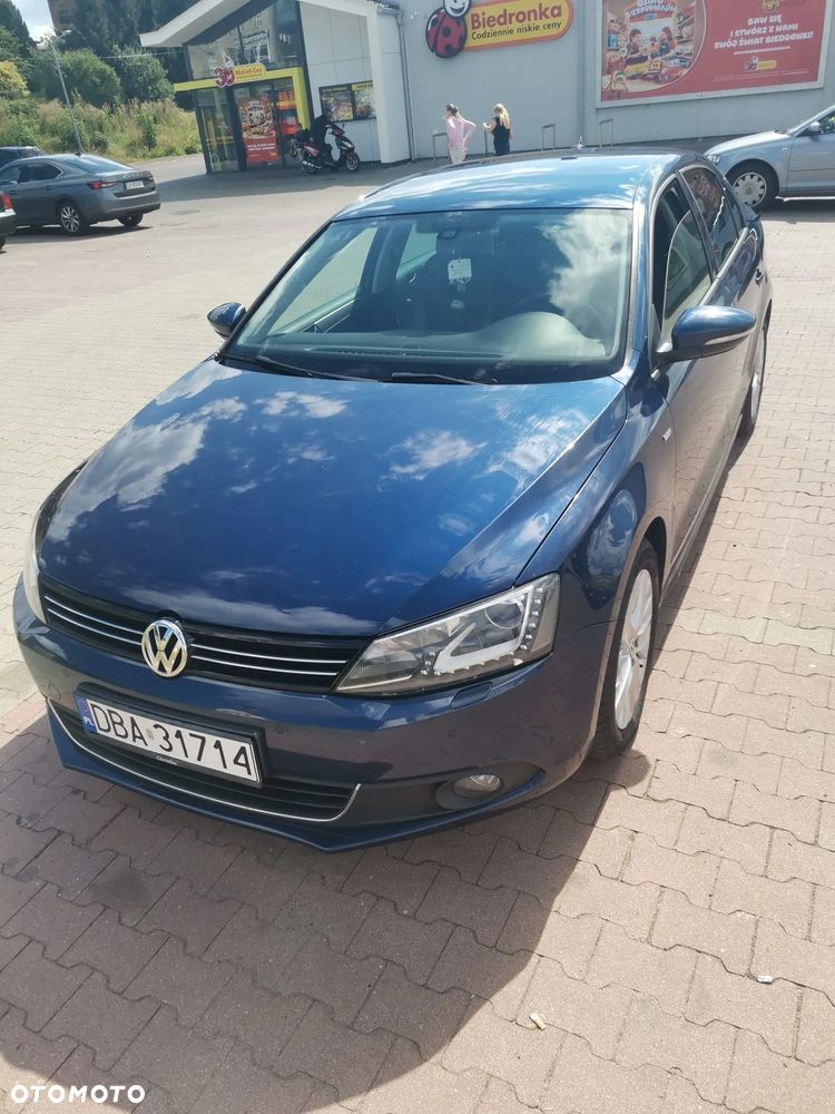Volkswagen Jetta 1.4 TSI Comfortline - 1