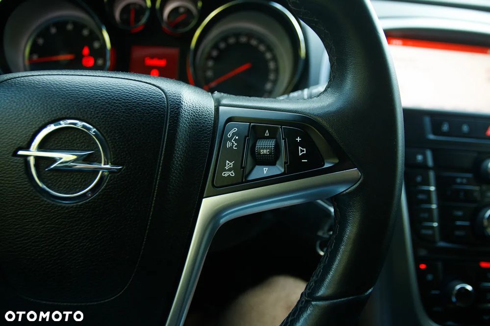 Opel Astra 1.4 Innovation - 23