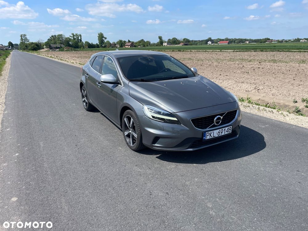 Volvo V40 T2 Drive-E R-Design Momentum - 2
