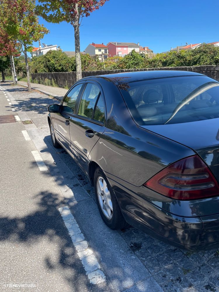 Mercedes-Benz C 220 - 4
