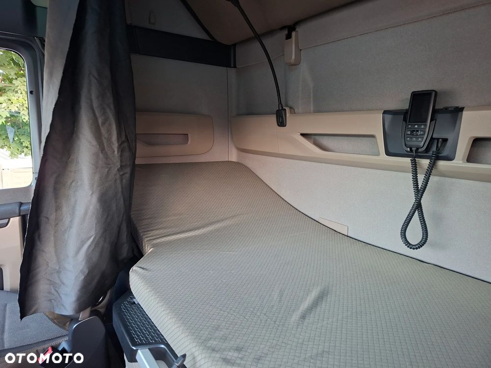 MAN TGX 18.510 / LL SA/ LOW DECK / MEGA / RETARDER / SALON PL / KLIMA POSTOJOWA / NA GWARANCJI / - 36