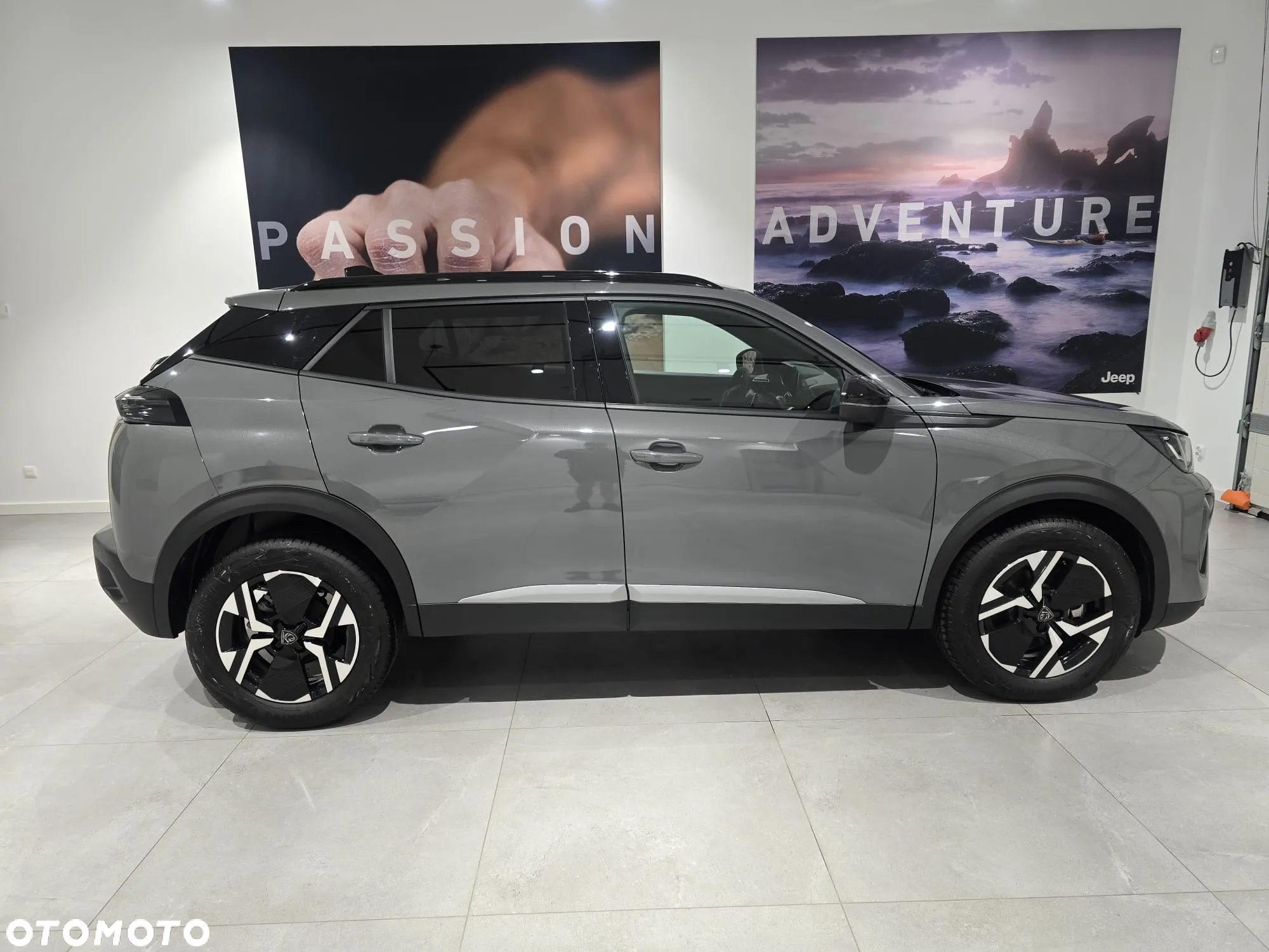Peugeot 2008 PureTech mHEV Allure e-DCS6 - 12