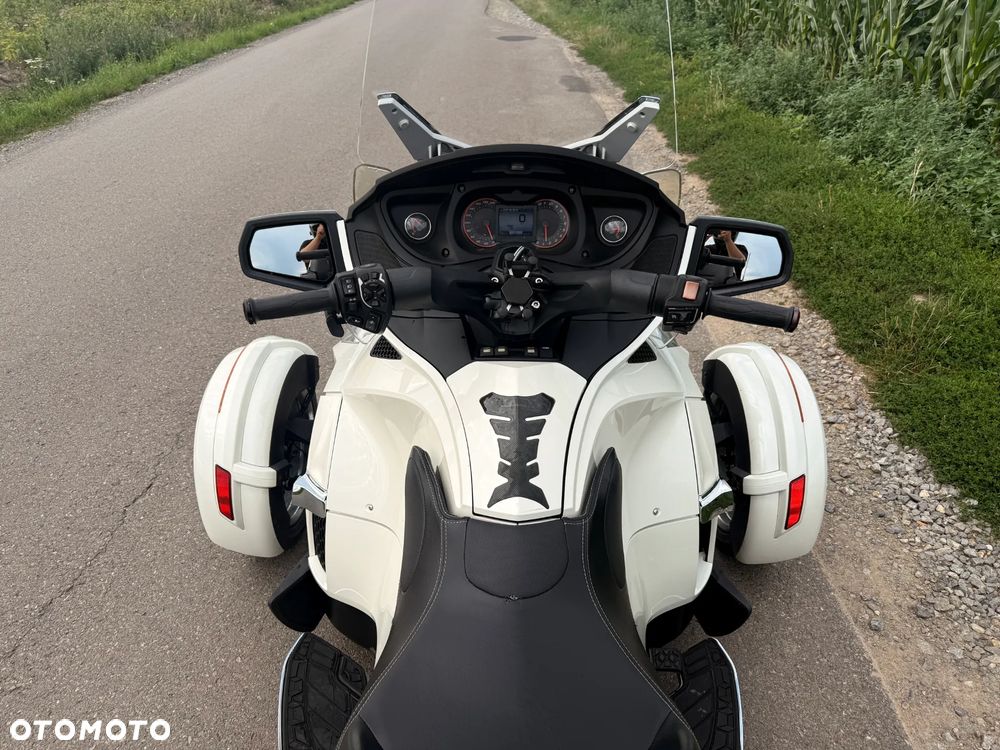 Can-Am Spyder - 7