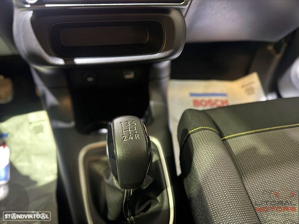 Citroën C3 1.2 PureTech Shine - 27