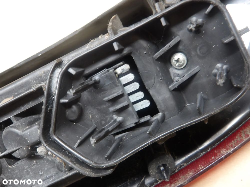 OPEL CORSA C 3D 1.0B  LAMPA PRAWA TYŁ TYLNA 09114336 - 8