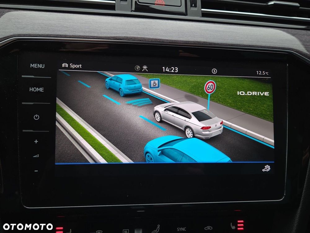 Volkswagen Passat - 24