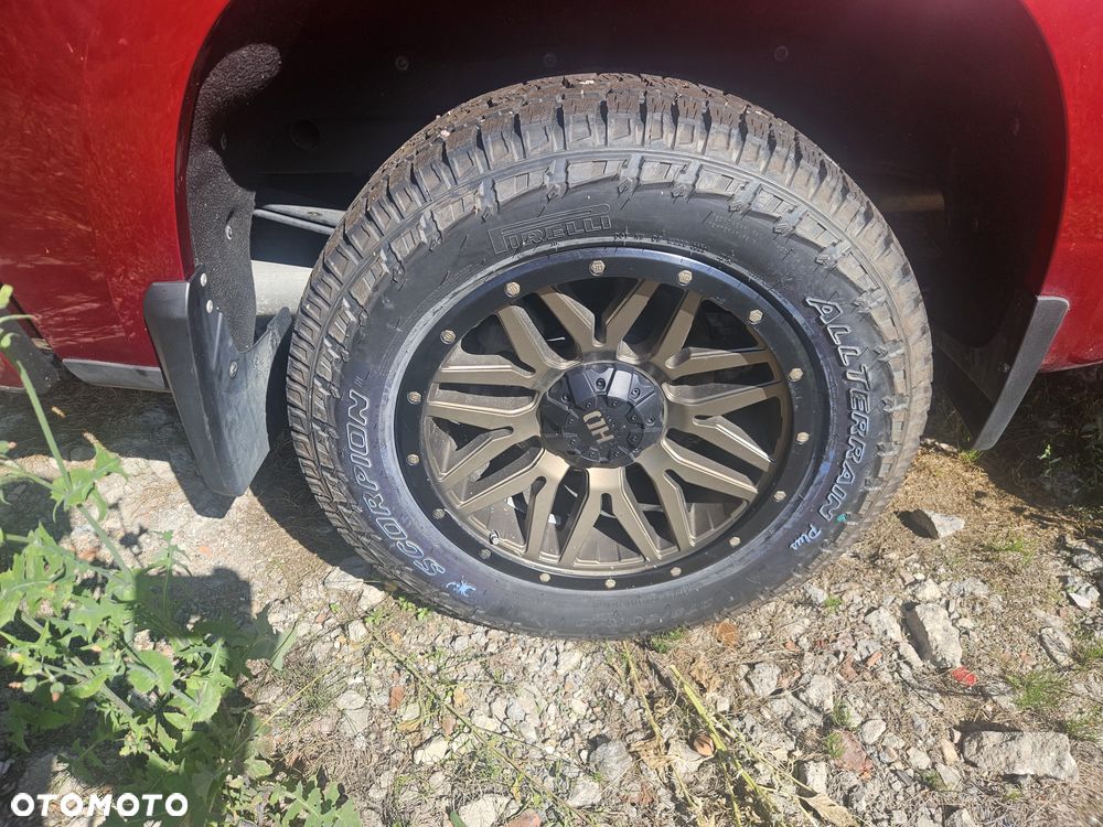 Chevrolet Silverado - 7
