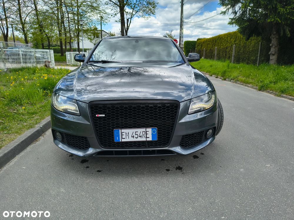 Audi A4 Avant 2.0 TDI DPF multitronic S line Sportpaket - 2