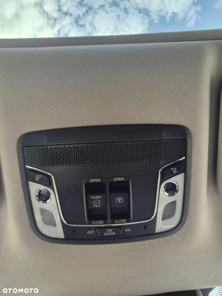 Honda HR-V 1.5 Executive (ADAS) CVT - 16