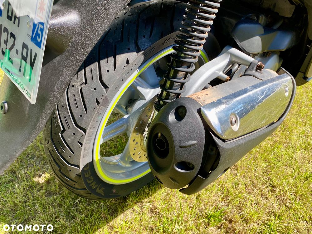 Honda SH - 16