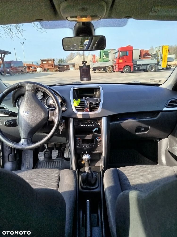 Peugeot 207 - 5
