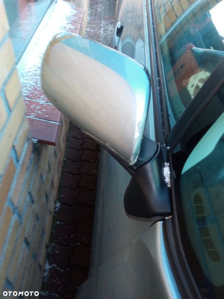 Toyota Auris 1.6 Premium - 8