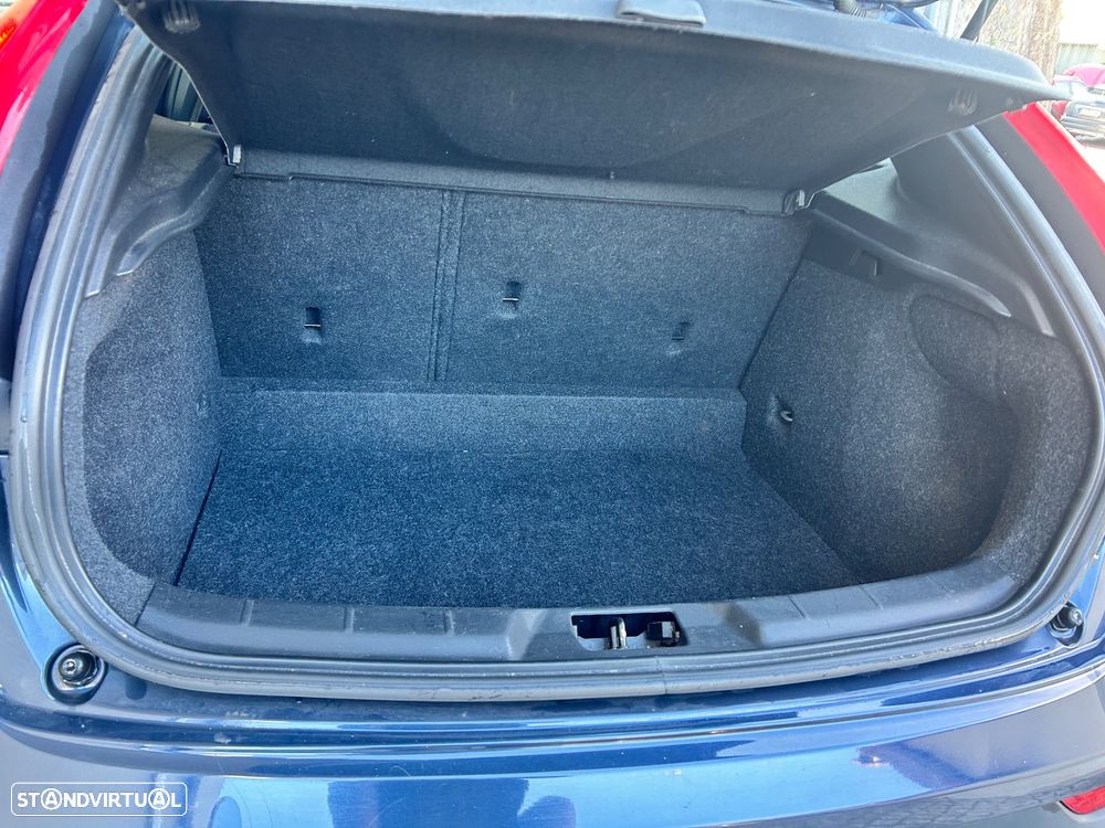 Volvo V40 1.6 D2 Kinetic Eco - 11