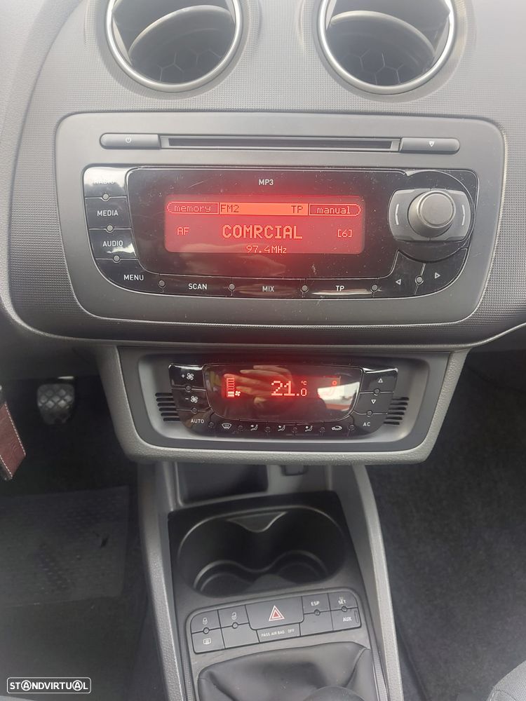 SEAT Ibiza 1.4 TDi Style DPF - 10