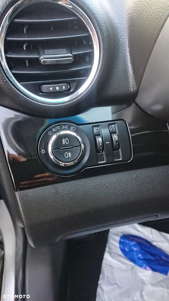 Chevrolet Orlando - 38