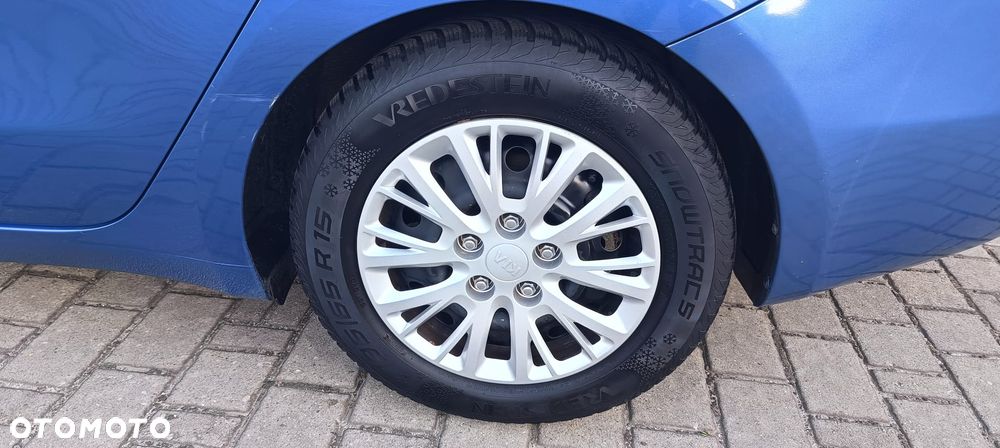 Kia Ceed - 27