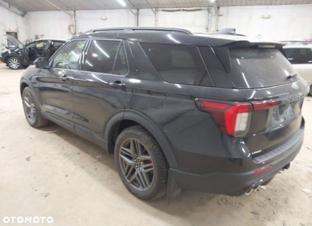 Ford Explorer - 5