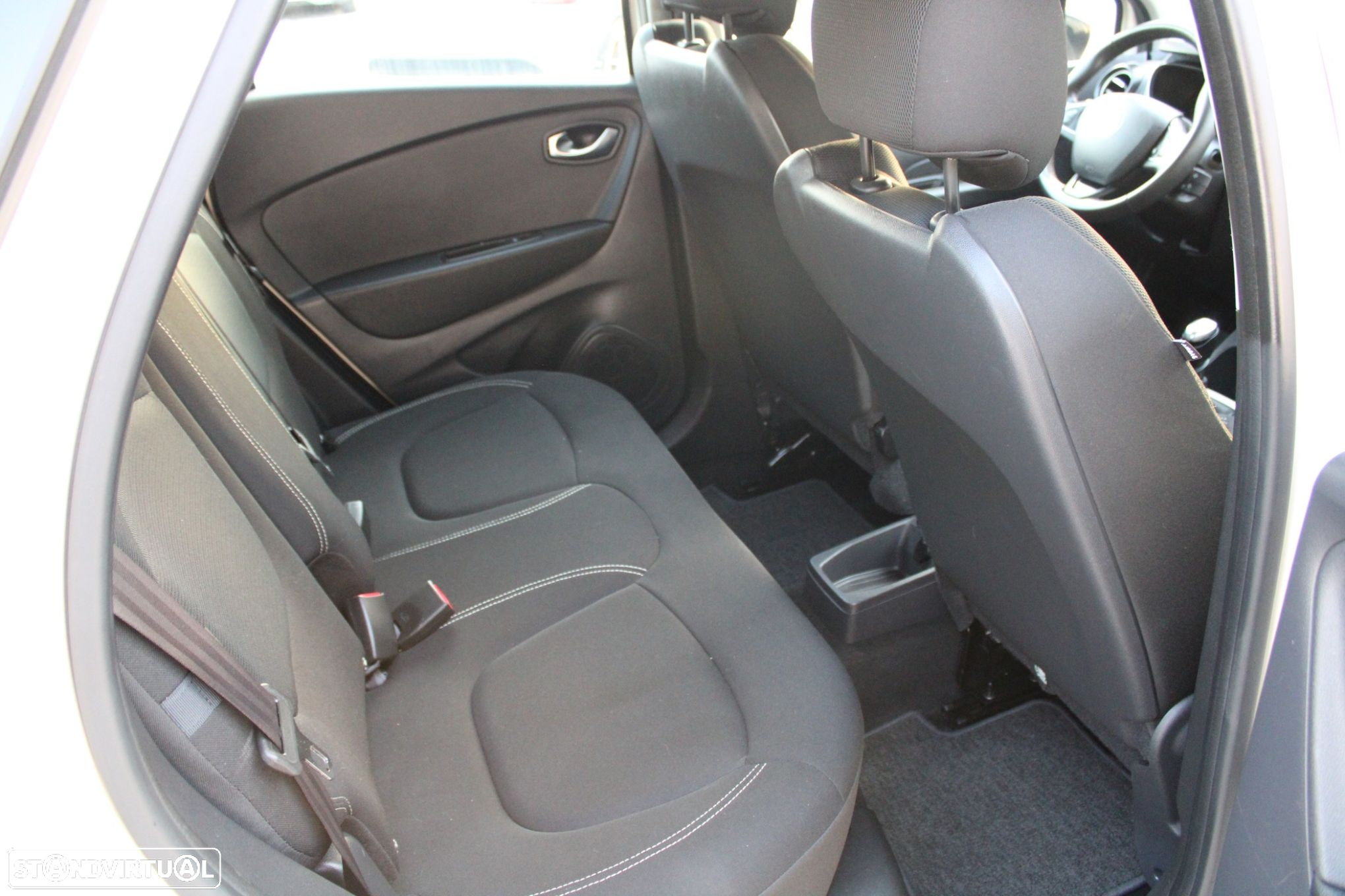 Renault Captur 1.5 dCi Exclusive - 10