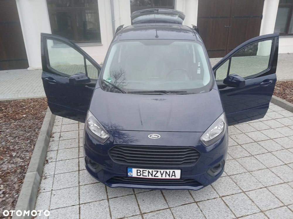 Ford Tourneo Courier - 27