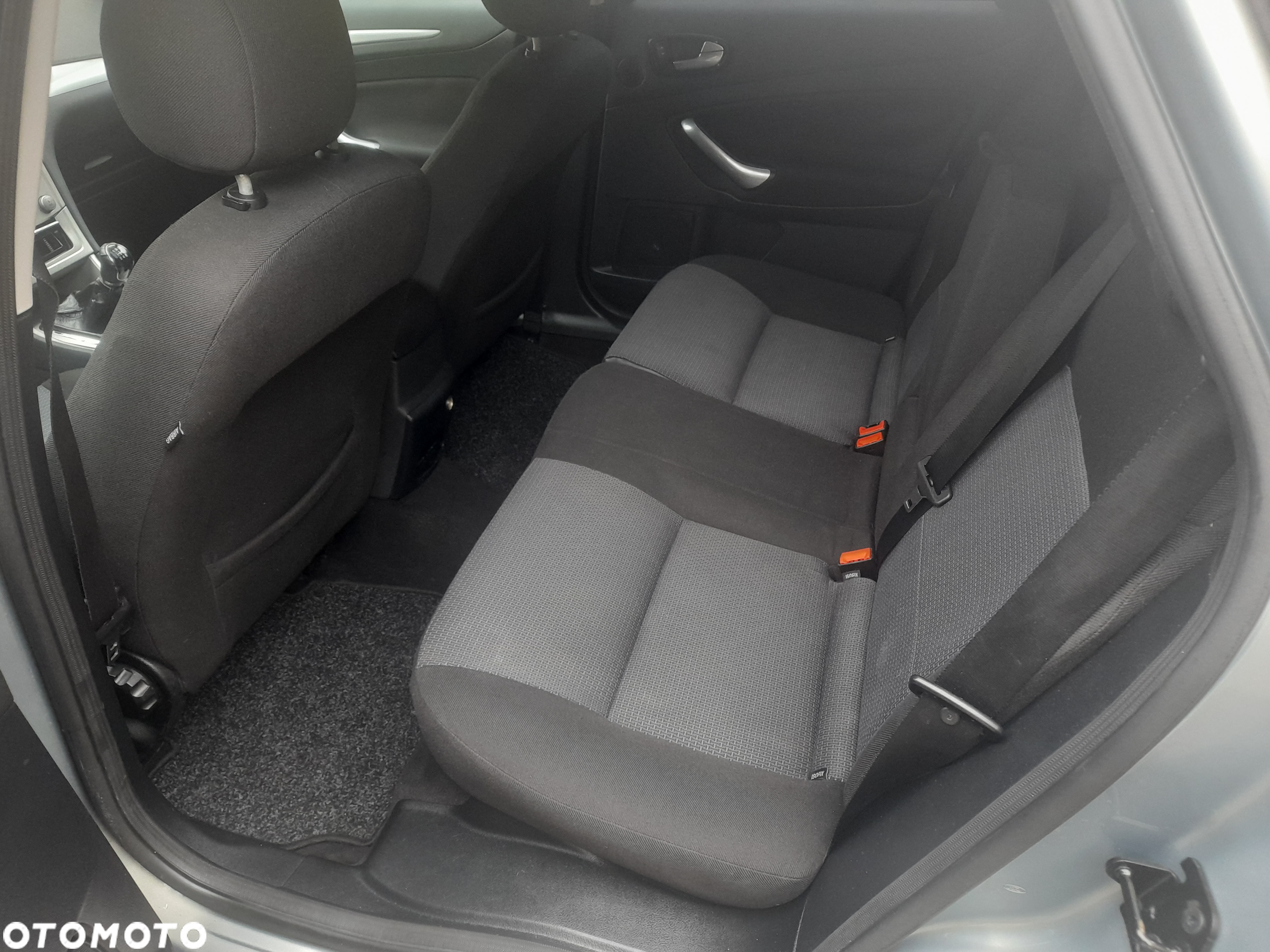 Ford Mondeo 2.0 Trend - 18