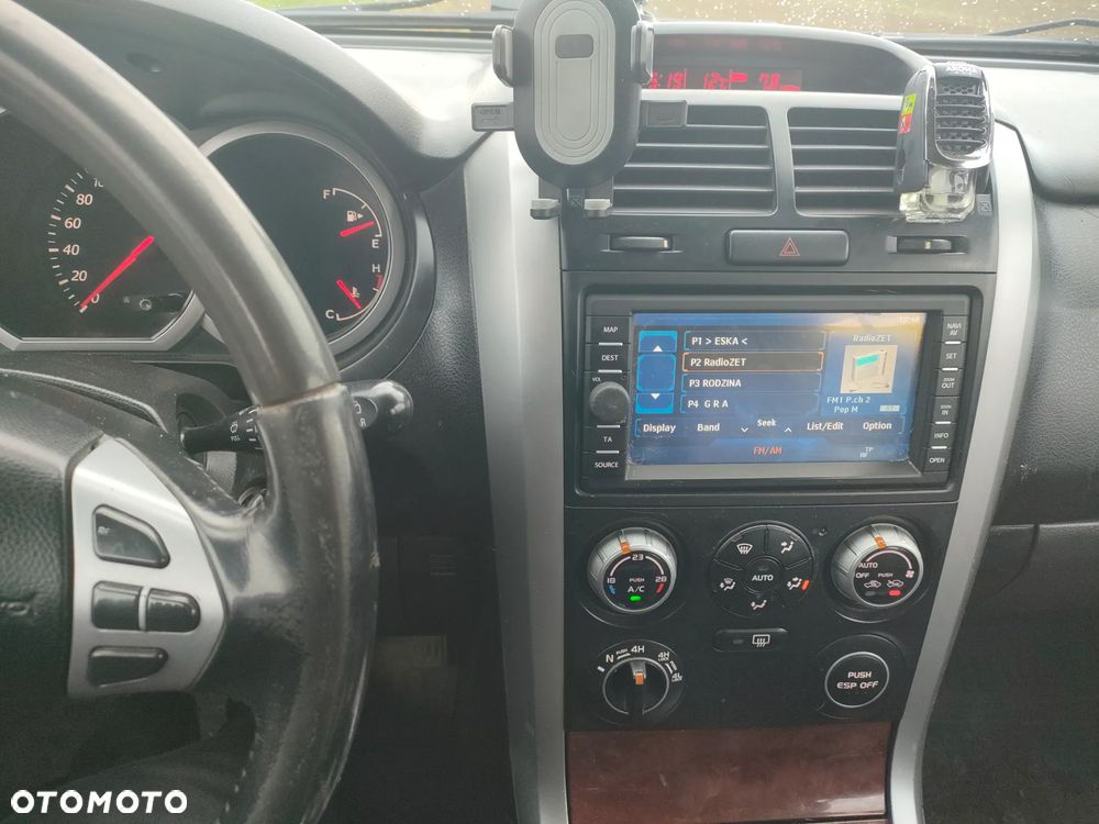 Suzuki Grand Vitara 1.9 DDiS Comfort DPF Limited - 29