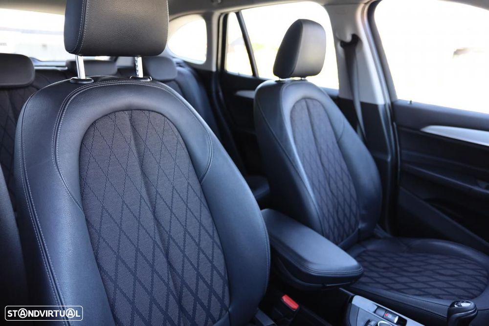 BMW X1 16 d sDrive Line Sport - 16