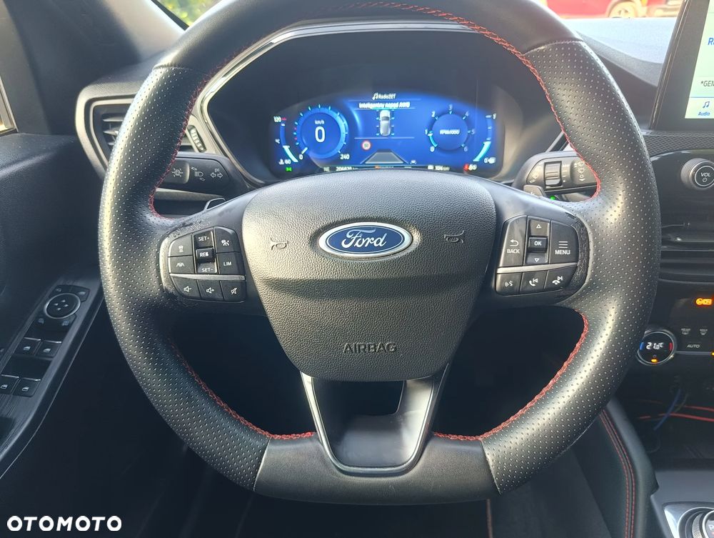 Ford Kuga - 9