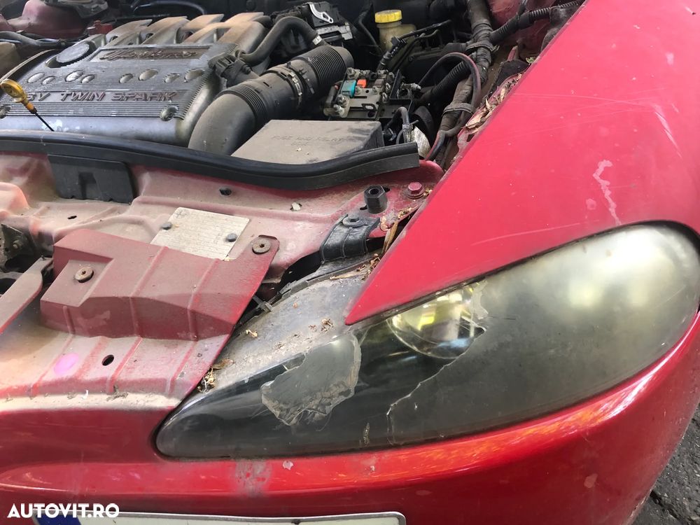 Far stanga/Far dreapta Alfa Romeo 147 2006 - 4