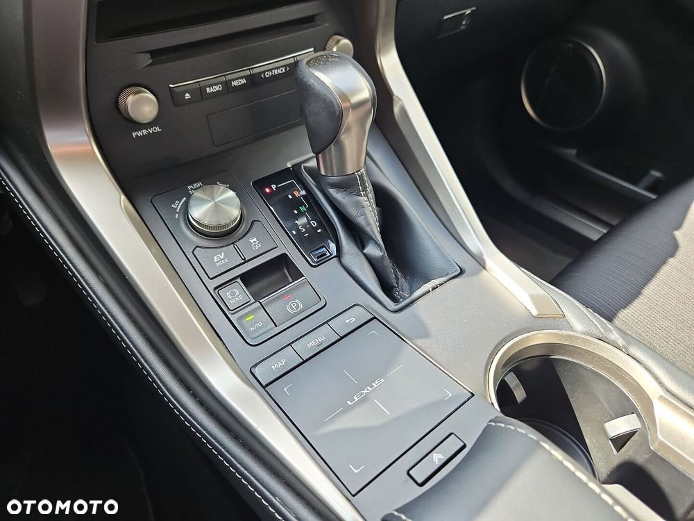 Lexus NX 300h Elegance AWD - 20