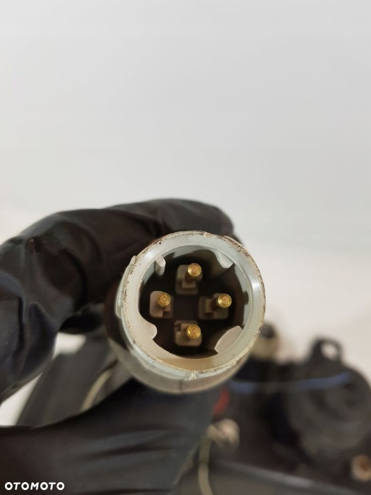 lampa prawy przód bmw e36 mpakiet czarna ringi - 7