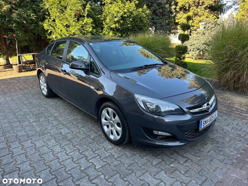 Opel Astra 1.4 Selection - 14