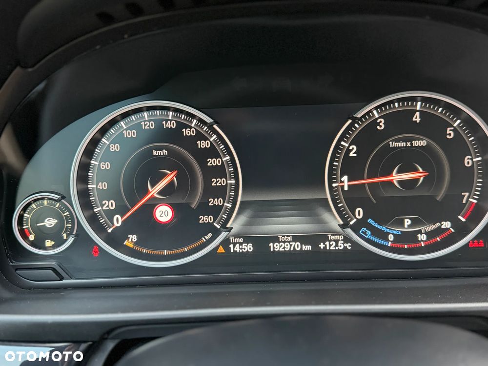 BMW Seria 5 528i xDrive Luxury Line - 15