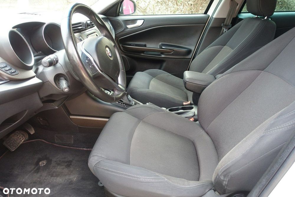 Alfa Romeo Giulietta - 9