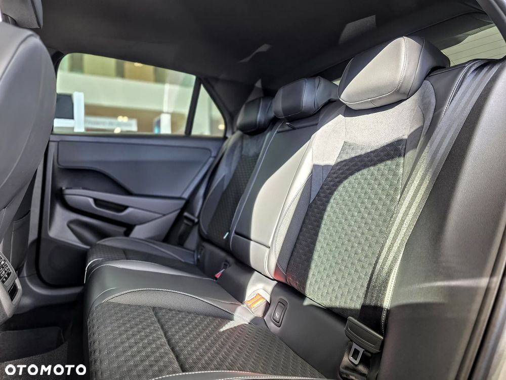 Volkswagen T-Roc 1.5 TSI R-Line DSG - 13