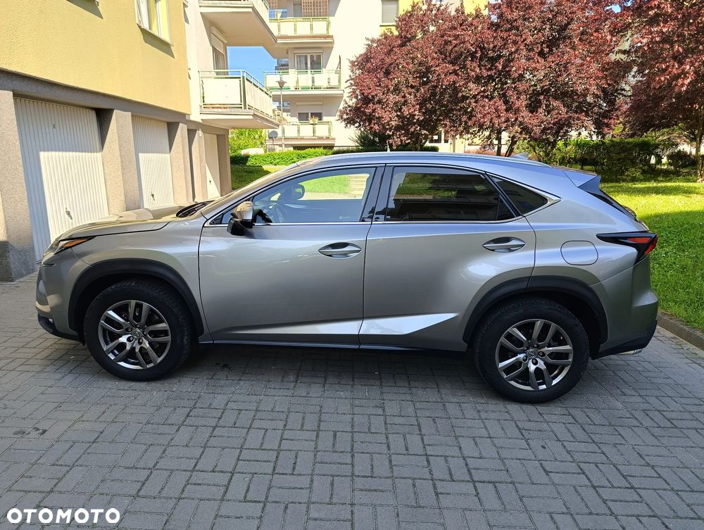 Lexus NX 200t Comfort AWD - 2