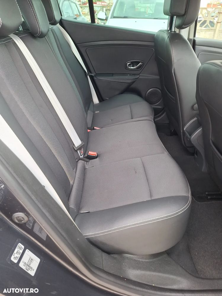 Renault Megane ENERGY dCi 110 Start & Stop Bose Edition - 6