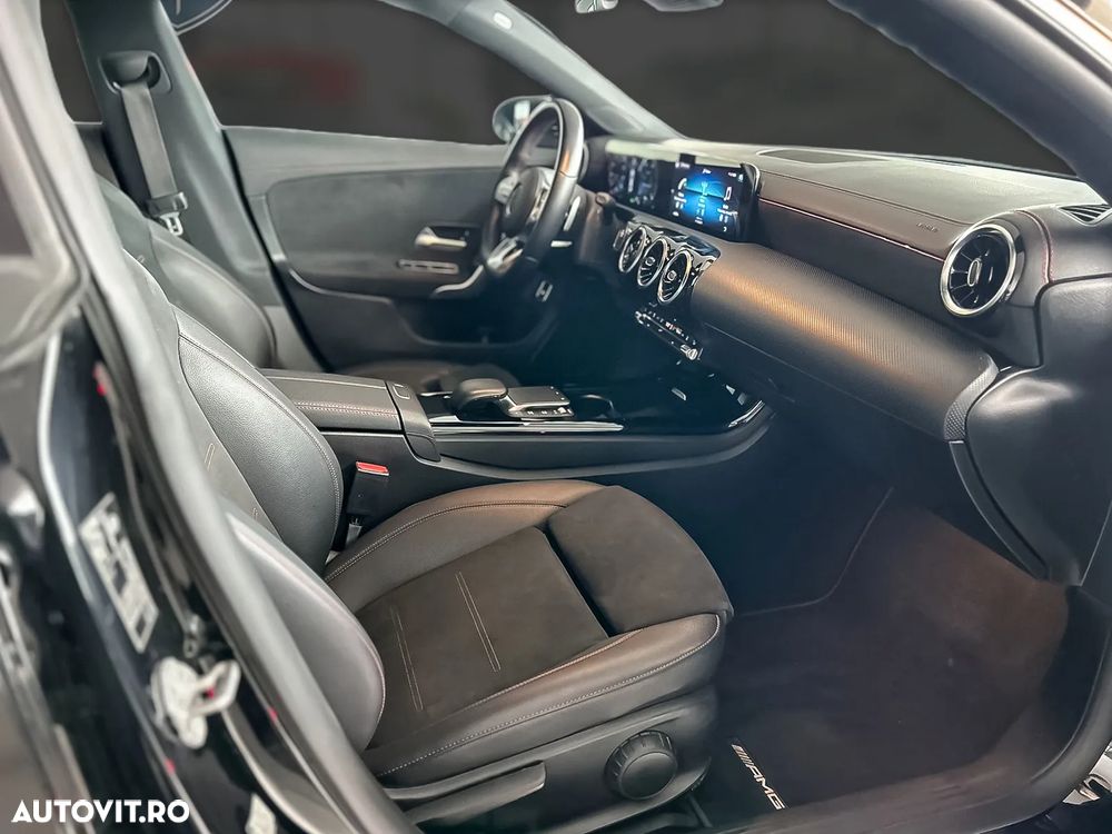 Mercedes-Benz CLA 250 e 8G-DCT AMG Line - 13