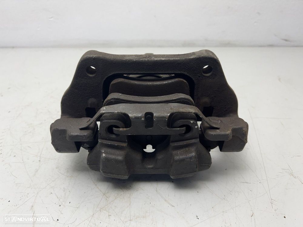 Pinças de travão Dto Frente Usado BMW 1 (F20) - 3