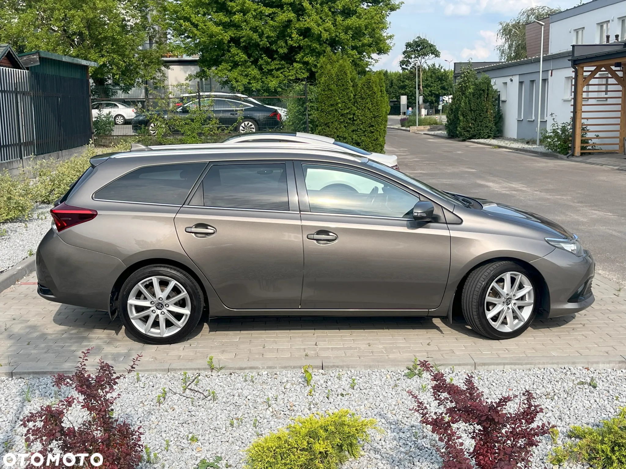 Toyota Auris 1.4 D-4D Dynamic - 2