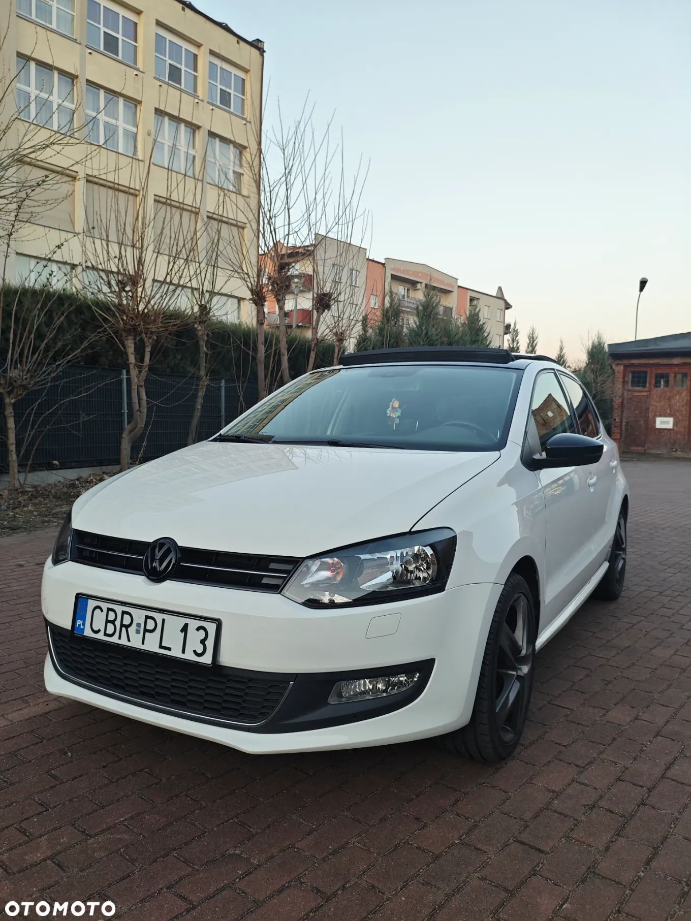 Volkswagen Polo 1.6 TDI DSG Style - 1