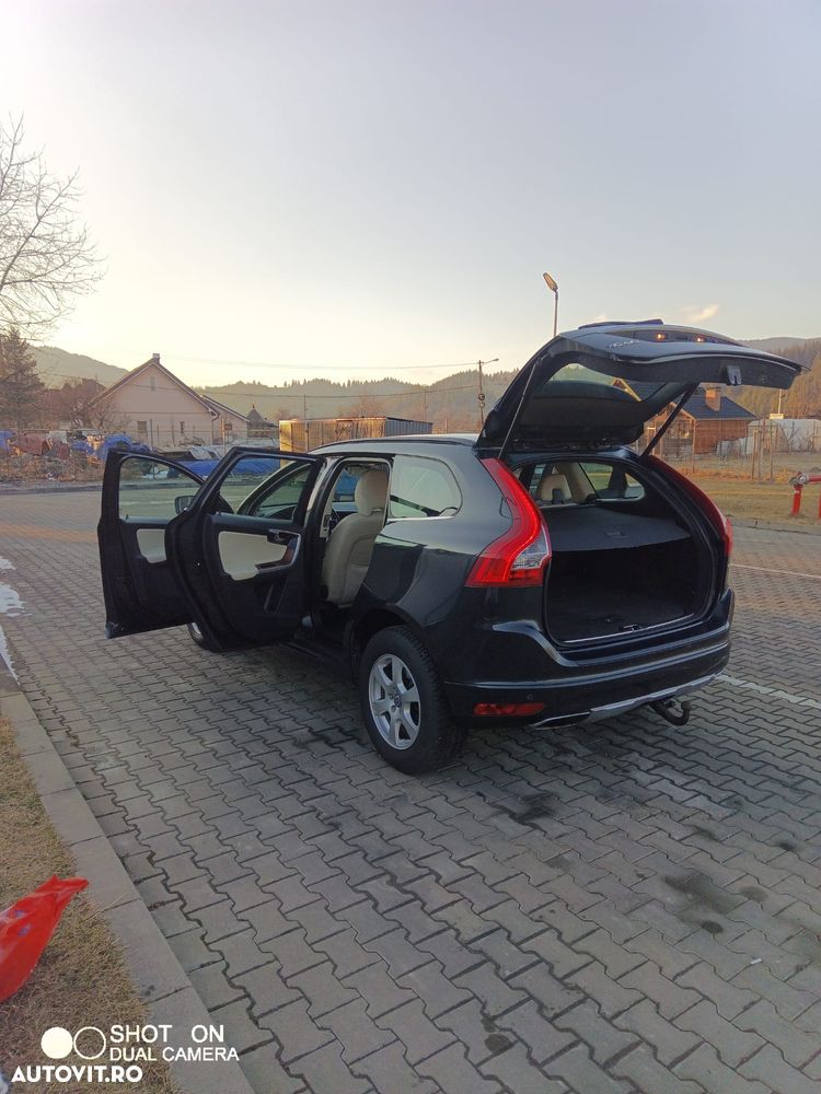 Volvo XC 60 D4 Geartronic Momentum - 6