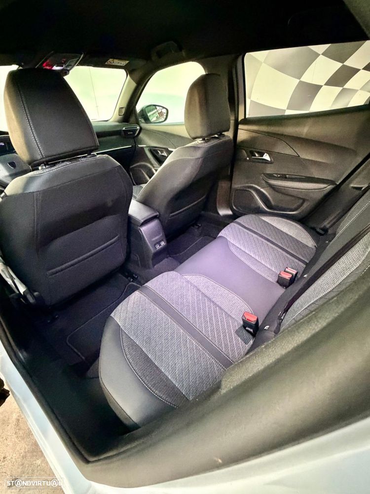 Peugeot 2008 1.2 Hybrid Allure e-DCS6 - 14