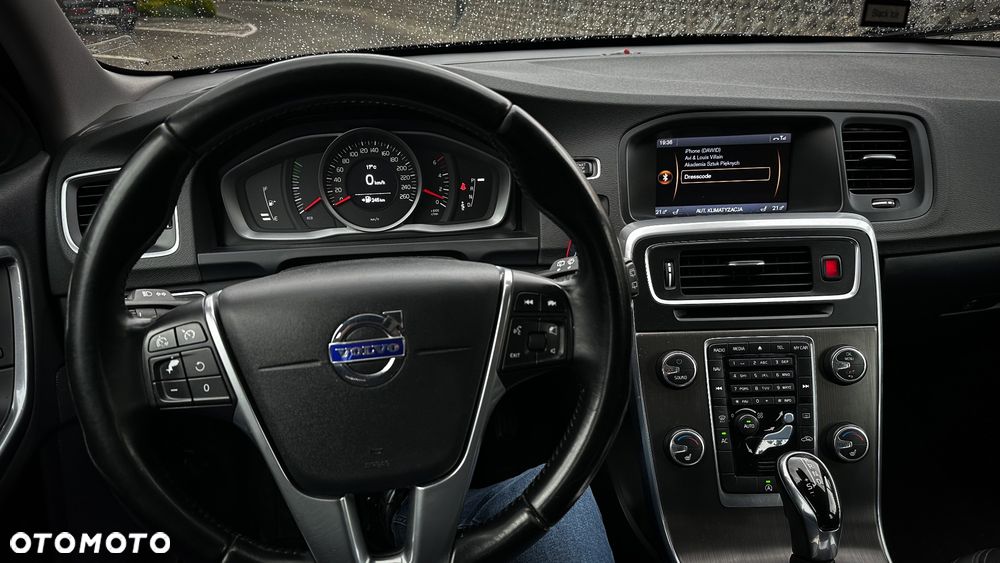 Volvo V60 D3 Summum - 18