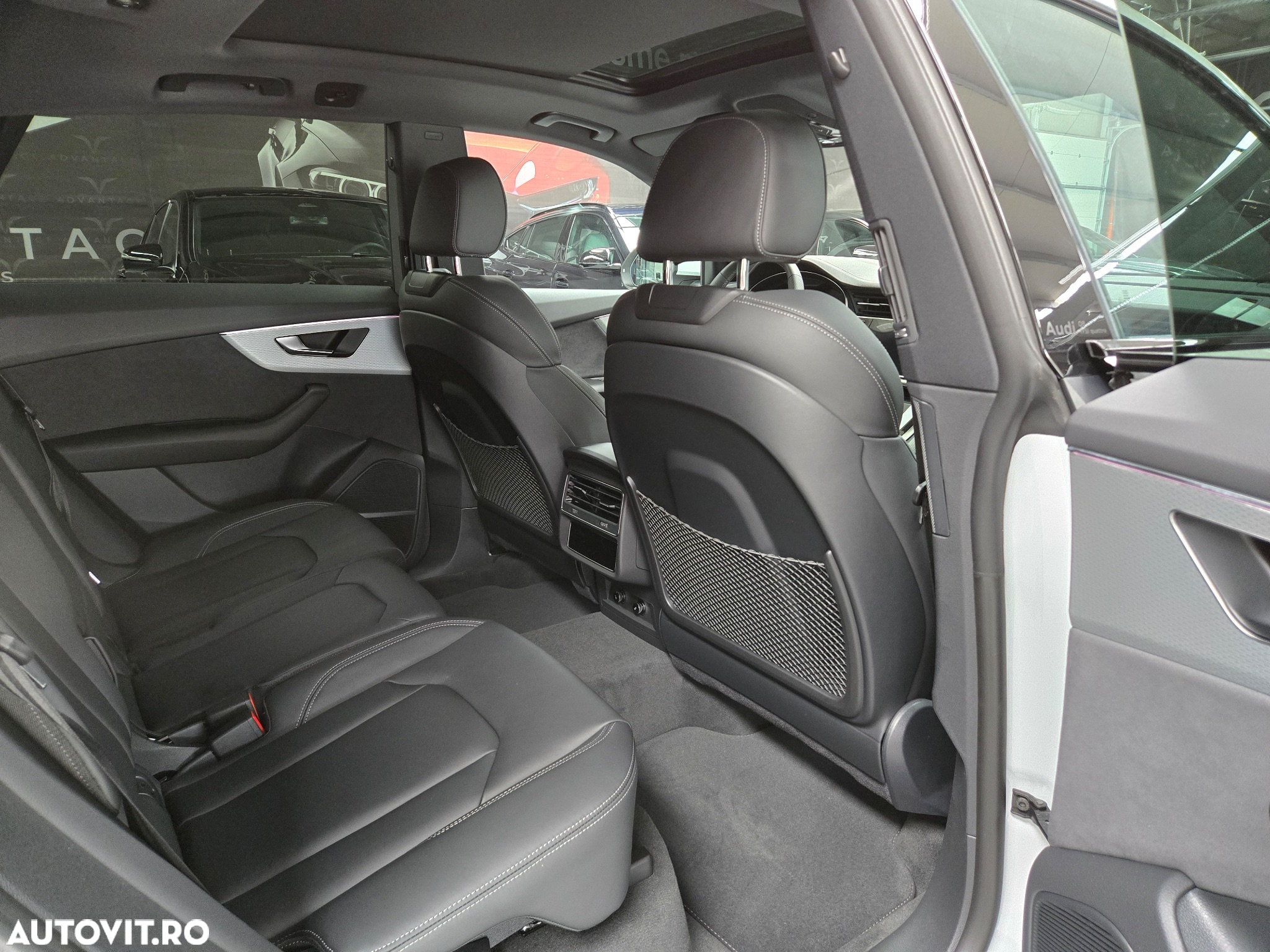 Audi Q8 55 TFSI quattro Tiptronic - 12