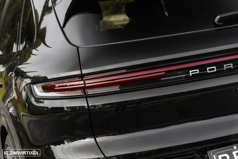 Porsche Cayenne Turbo E-Hybrid Tiptronic S - 12