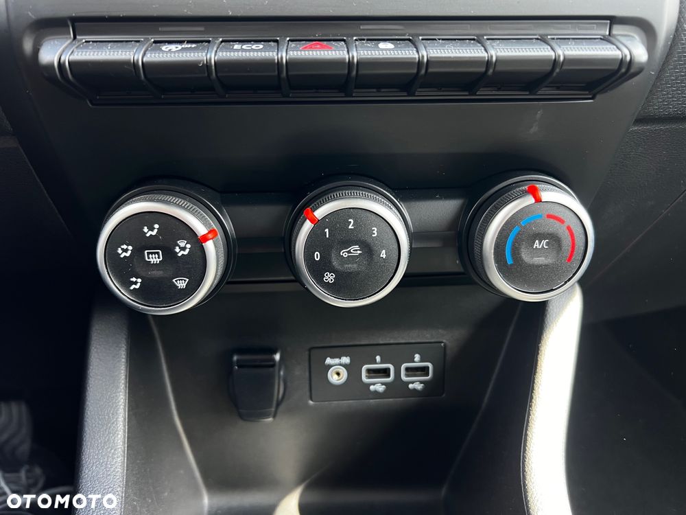 Renault Clio TCe 100 EXPERIENCE - 31
